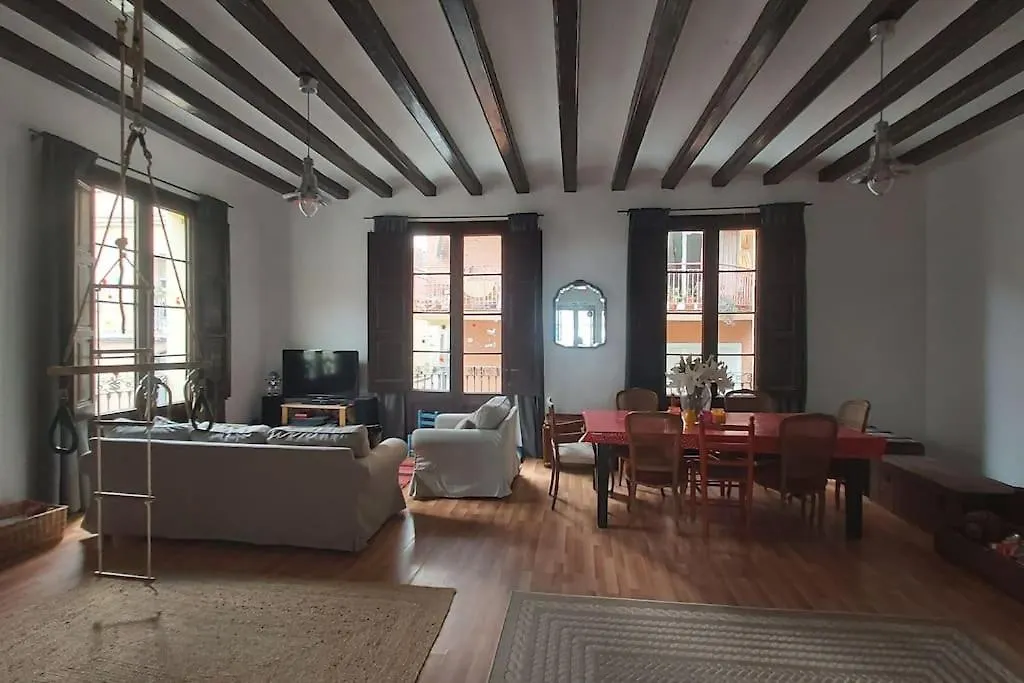 Small Room In Sants With Huge Terrace Barcelona Homestay szállás